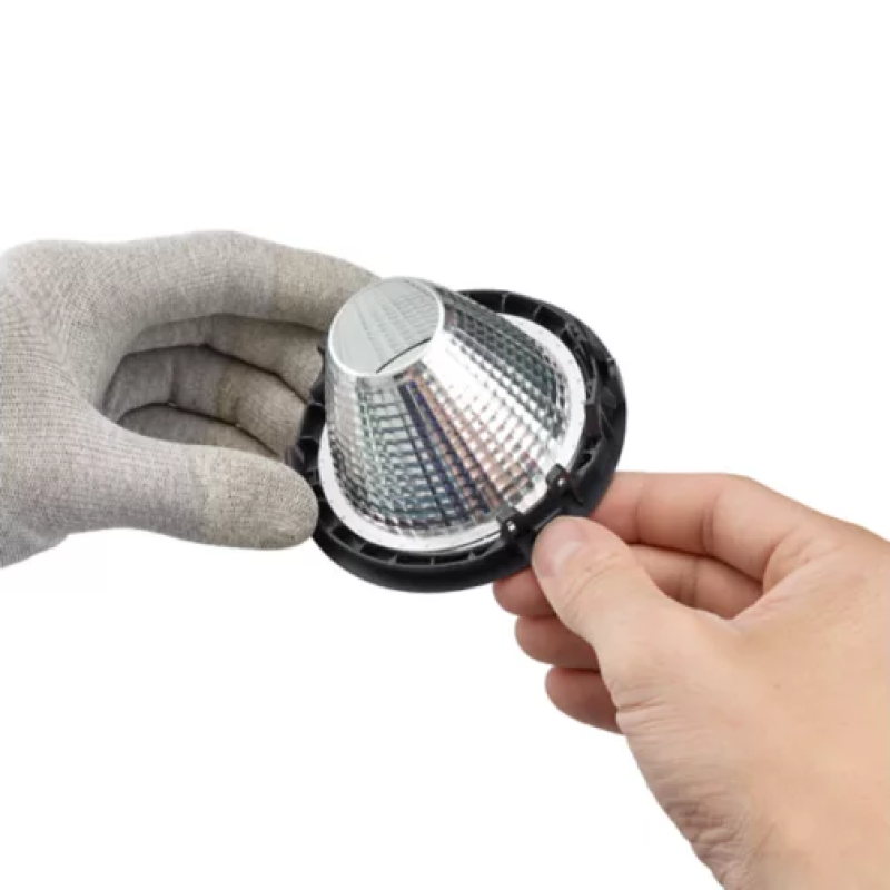LuxSpace Accent Nhỏ Gọn Có Thể Điều Chỉnh, 39 W, D125 mm, 4900 lm, 3000 K, CRI>90, Chóa phản quang kim loại có độ phản quang cao Góc rộng 40 đến 80 độ, Chóa phản quang hiệu suất cao PerfectAccent, Trắng, IP20